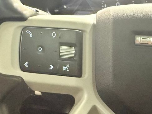 Used 2022 Land Rover Defender 110 S AWD/4WD image 26