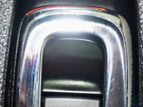 Used 2019 Buick Cascada Premium image 26