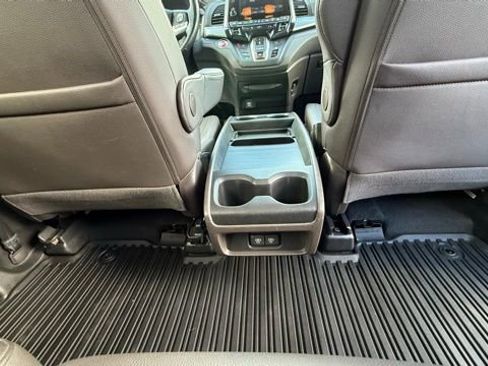 Used 2018 Honda Odyssey EX-L image 18