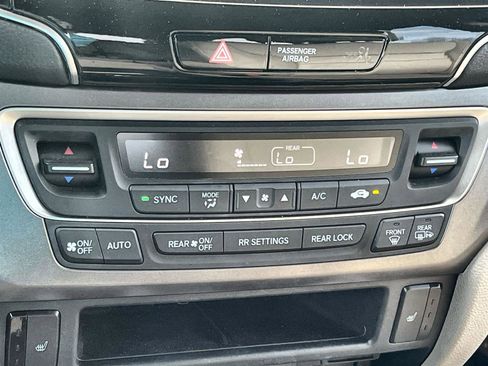 Used 2022 Honda Pilot Special Edition image 25