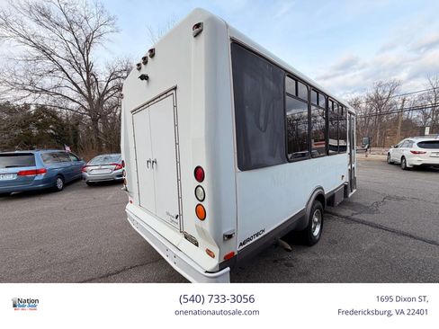 Used 2003 Ford E-450 and Econoline 450 RWD image 6