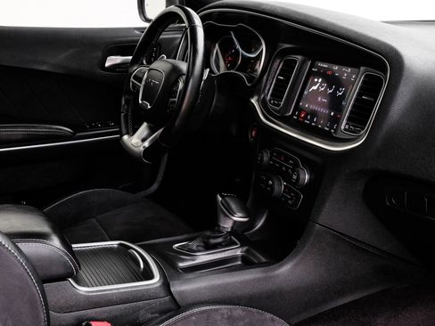 Used 2018 Dodge Charger SRT w/ Harman/Kardon Audio Group RWD image 26
