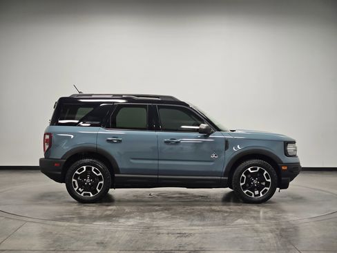 Used 2021 Ford Bronco Sport Outer Banks w/ Outer Banks Package (96D) AWD/4WD image 9