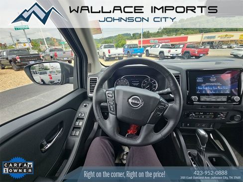 Used 2024 Nissan Frontier SL image 17