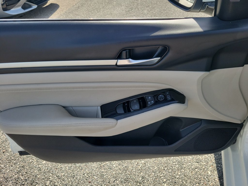 Certified 2022 Nissan Altima 2.5 SL FWD image 12