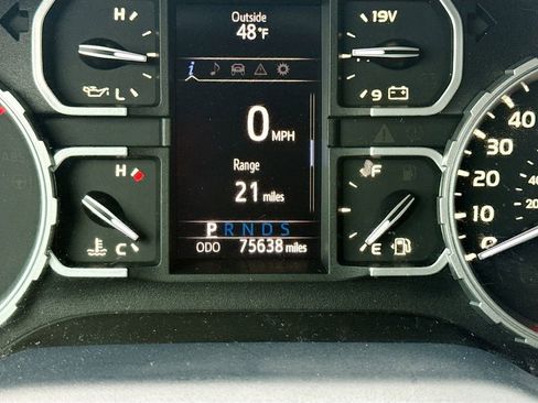 Used 2020 Toyota Tundra SR5 w/ SR5 Upgrade Package image 12