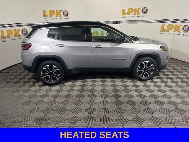 Used 2023 Jeep Compass Limited AWD/4WD image 2