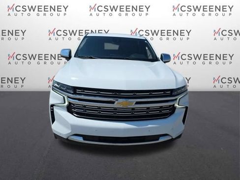Used 2023 Chevrolet Suburban Premier RWD image 3