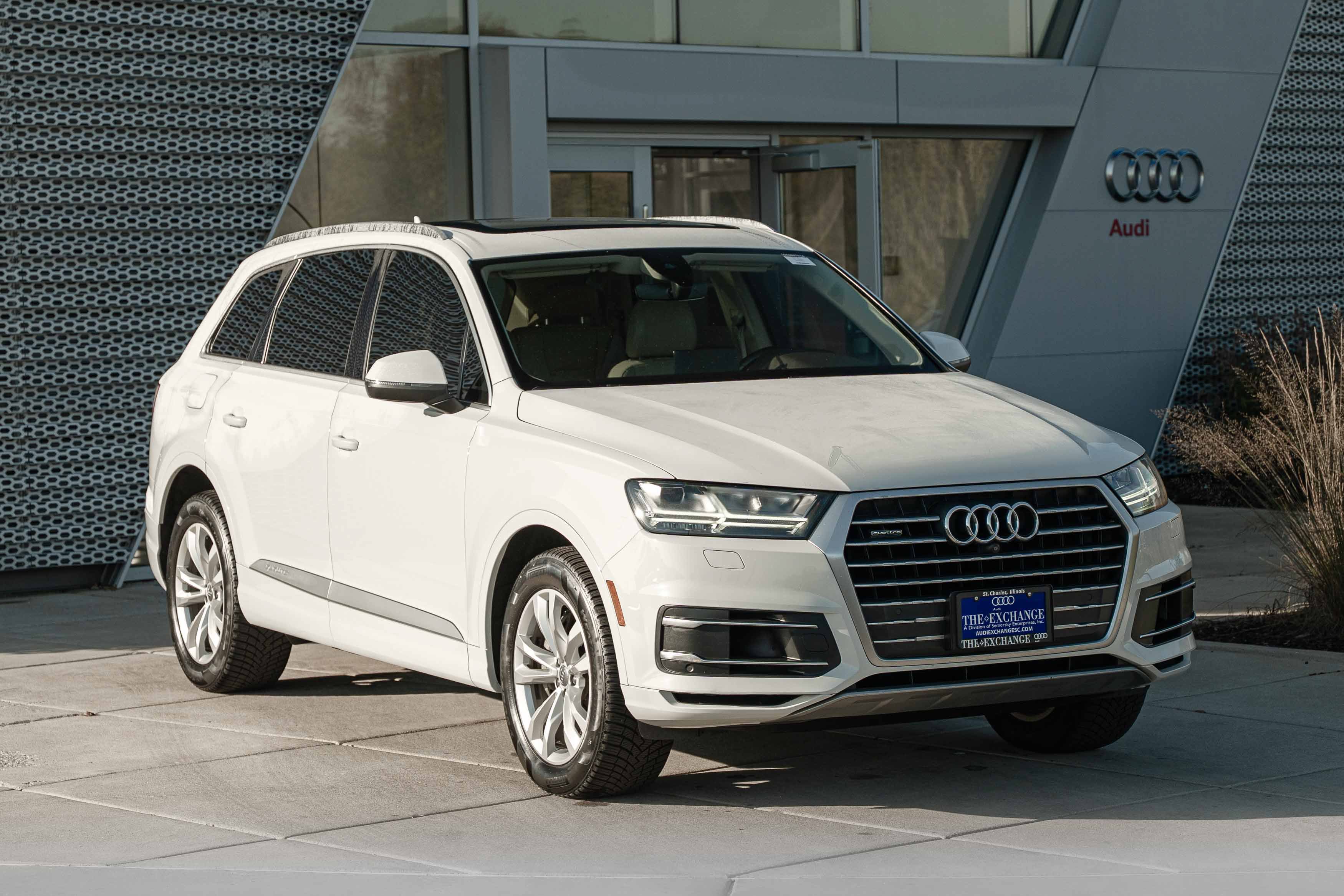 Used 2019 Audi Q7 3.0T Premium Plus w/ Premium Plus Package AWD/4WD image 2