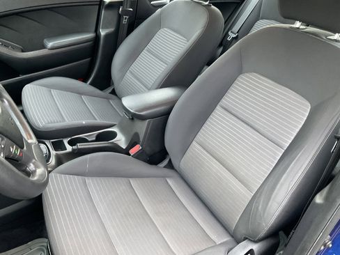 Used 2017 Kia Forte LX w/ LX Popular Package image 28