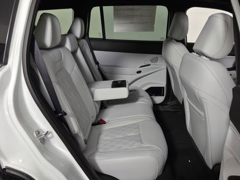 New 2026 Jeep Cherokee Overland image 31