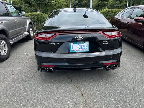 Used 2018 Kia Stinger GT2 AWD/4WD image 5
