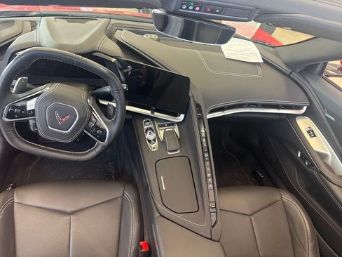 Used 2025 Chevrolet Corvette Stingray Coupe w/ 1LT RWD image 11