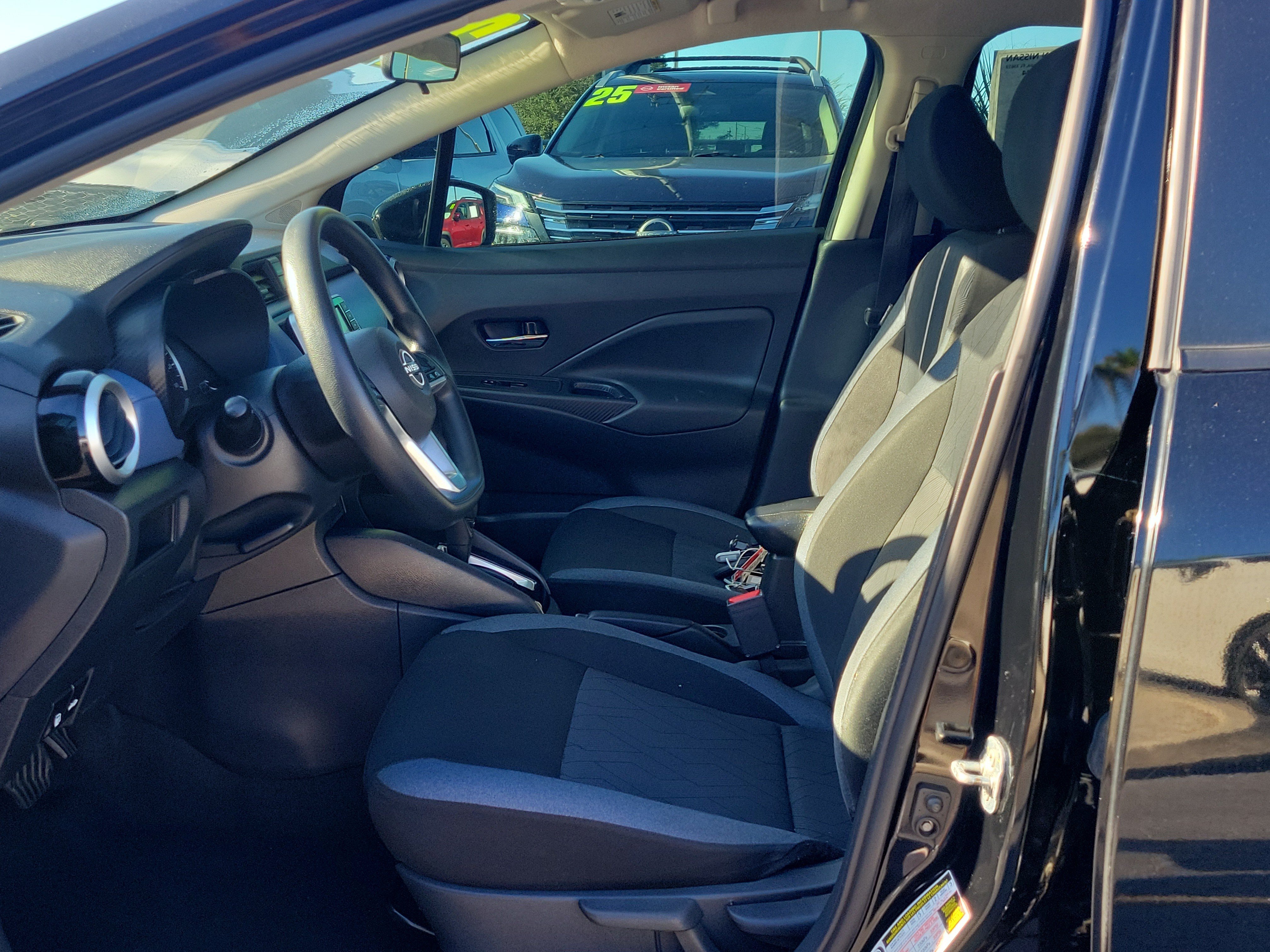 Certified 2023 Nissan Versa SV FWD image 18