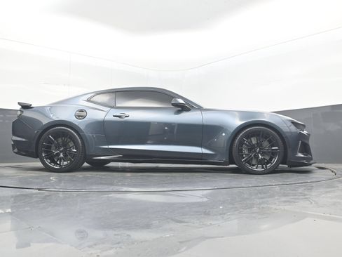Used 2021 Chevrolet Camaro ZL1 w/ LPO, ZL1 Protection Package RWD image 30