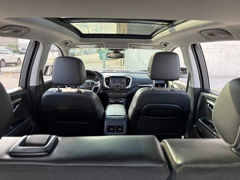 Used 2023 GMC Terrain SLT AWD/4WD image 13