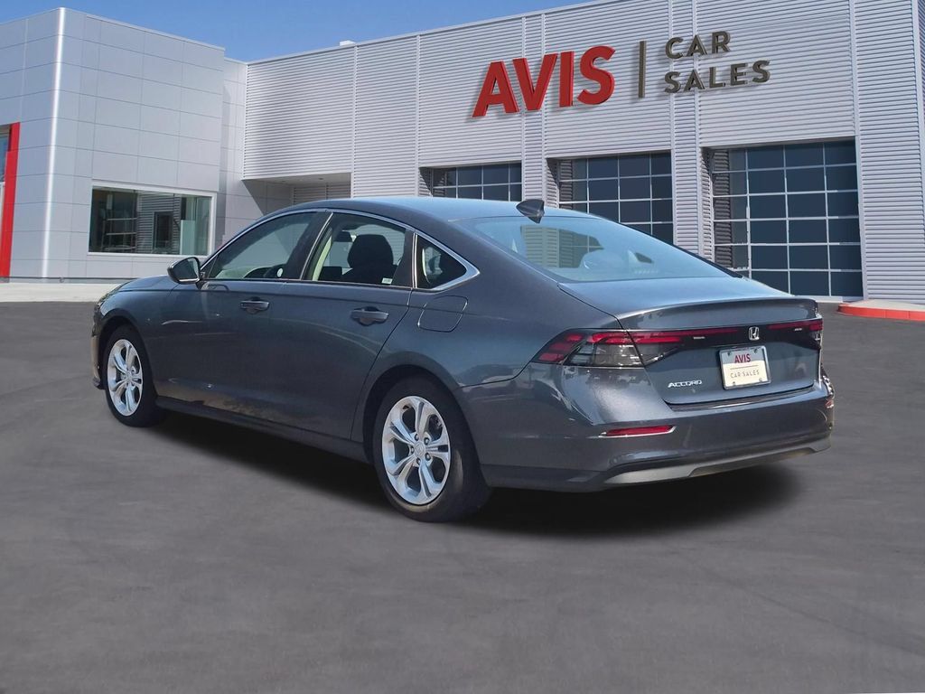 Used 2025 Honda Accord LX image 9