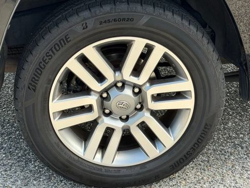 Used 2013 Toyota 4Runner Limited RWD image 10