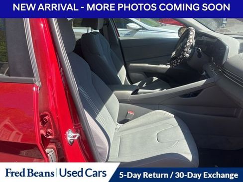 Used 2023 Hyundai Elantra SEL w/ Convenience Package FWD image 9