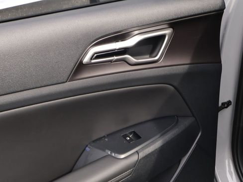 New 2026 Kia Sportage EX image 11