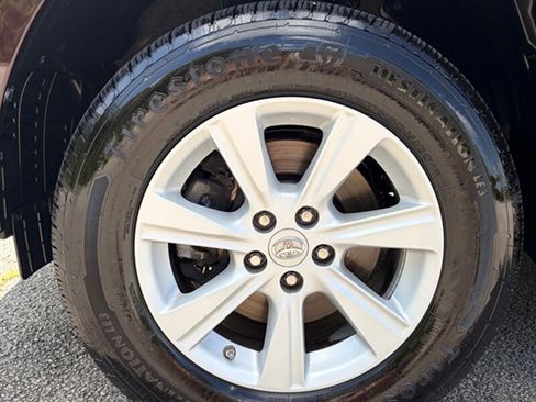Used 2013 Toyota Highlander Plus AWD/4WD image 32