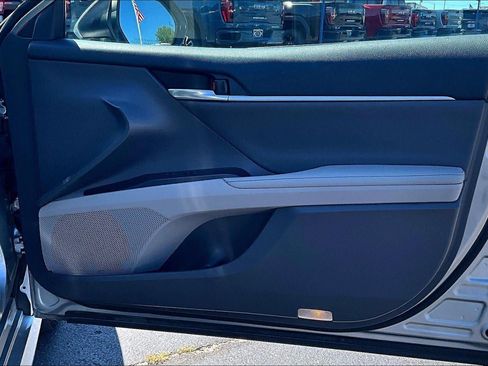 Used 2021 Toyota Camry XLE w/ Navigation Upgrade Package FWD image 25