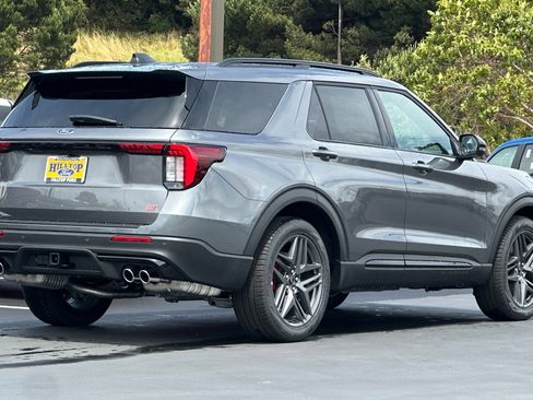 Used 2026 Ford Explorer ST w/ Sun And Sound Package AWD/4WD image 4