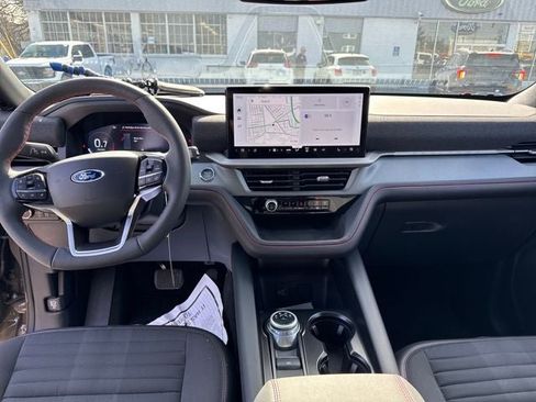 New 2026 Ford Explorer ST-Line w/ ST-Line Street Pack AWD/4WD image 12