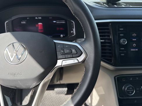 Used 2022 Volkswagen Atlas SE image 24