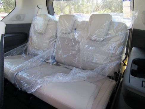 New 2026 Nissan Armada Platinum image 11