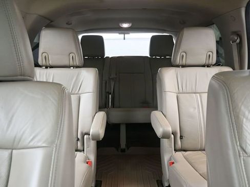 Used 2017 Lincoln Navigator Select image 18