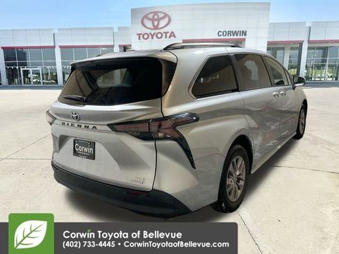 Certified 2024 Toyota Sienna XLE image 8