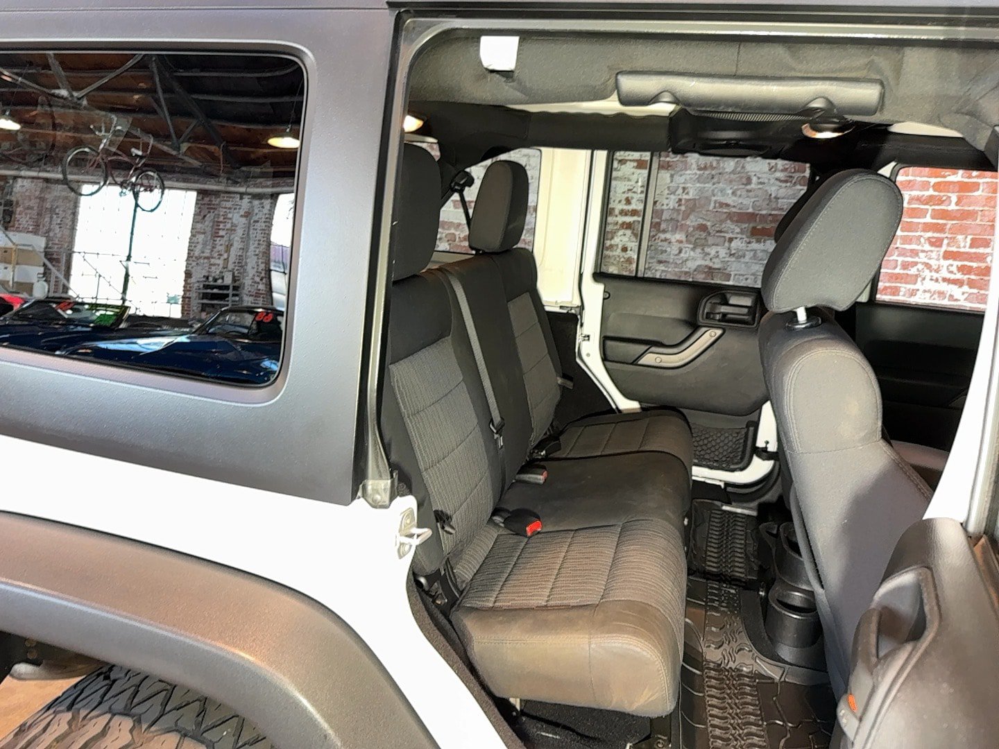Used 2011 Jeep Wrangler Unlimited Sport AWD/4WD image 95