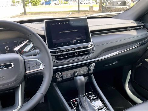 New 2026 Jeep Compass Latitude AWD/4WD image 6