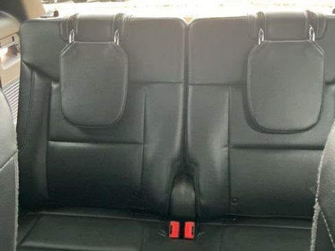 Used 2020 Ford Explorer XLT w/ Equipment Group 202A image 21