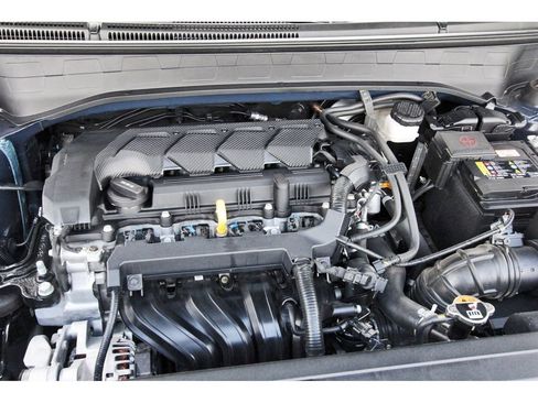 Used 2024 Hyundai Venue Limited FWD image 36