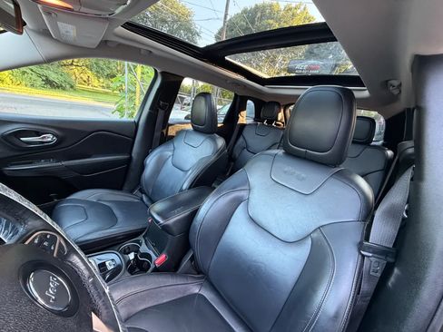 Used 2014 Jeep Cherokee Limited AWD/4WD image 18