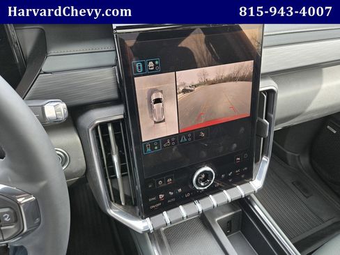 Used 2025 GMC Acadia AT4 w/ Luxury Package AWD/4WD image 10