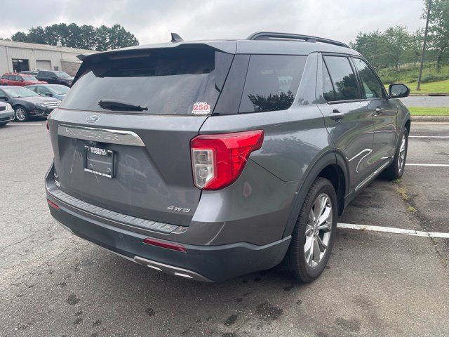 Used 2022 Ford Explorer XLT w/ Equipment Group 202A AWD/4WD image 5