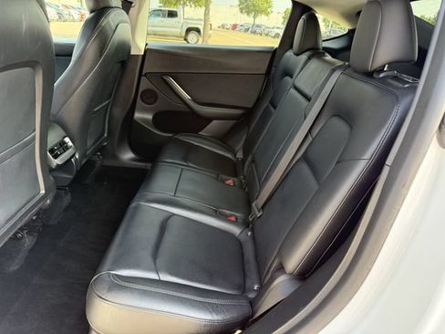 Used 2022 Tesla Model Y Performance AWD/4WD image 23