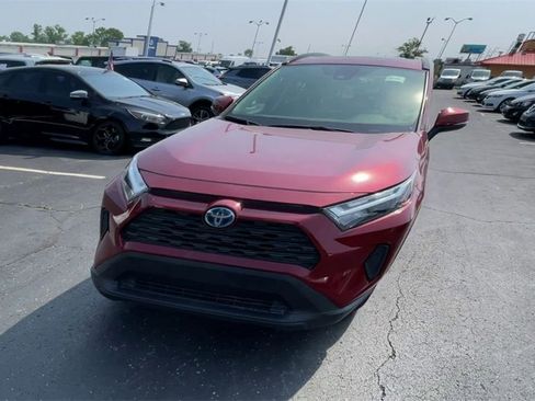 Used 2022 Toyota RAV4 XLE image 5
