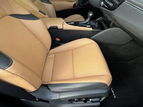 Certified 2023 Lexus ES 350 w/ Premium Package image 46