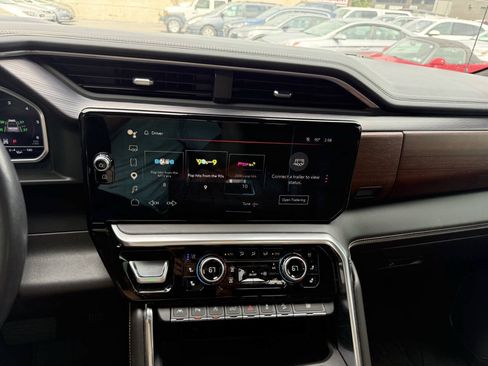 Used 2022 GMC Sierra 1500 Denali Ultimate AWD/4WD image 31