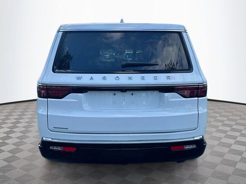 Used 2023 Jeep Wagoneer L Base image 7