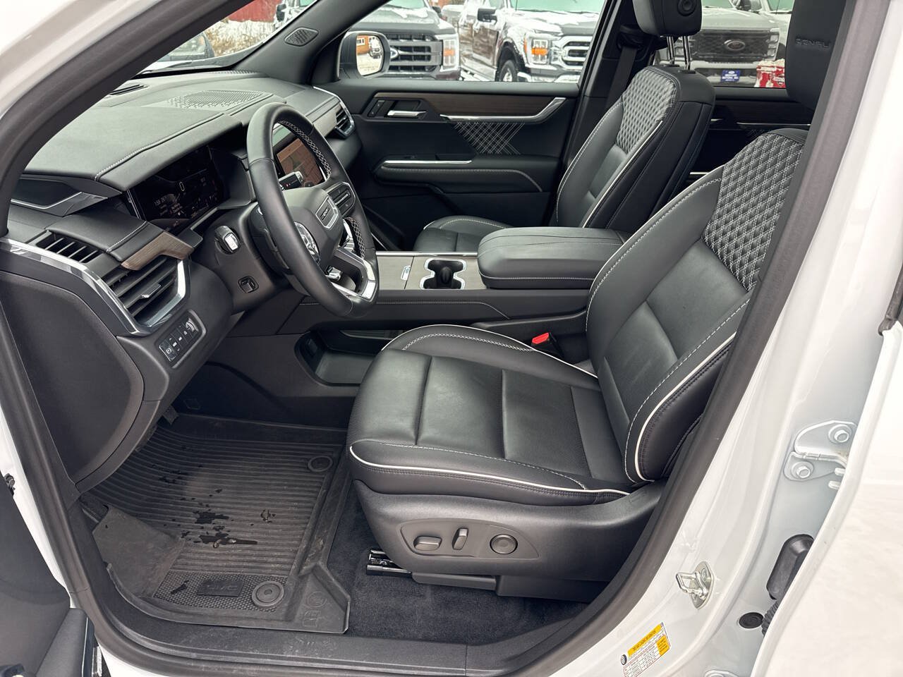 Used 2024 GMC Acadia Denali w/ LPO, Floor Liner Package AWD/4WD image 32