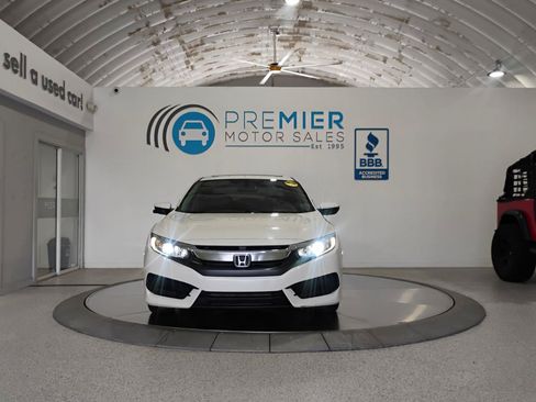 Used 2017 Honda Civic EX image 18