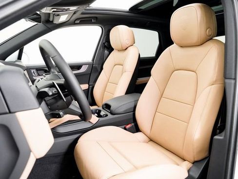 New 2026 Porsche Cayenne image 5