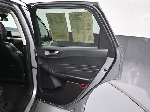 Used 2021 Ford Escape Titanium AWD/4WD image 26