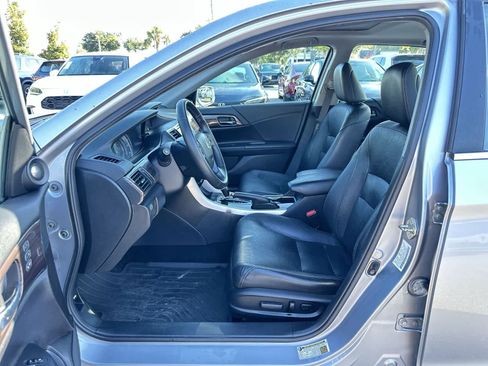 Used 2016 Honda Accord EX-L image 2