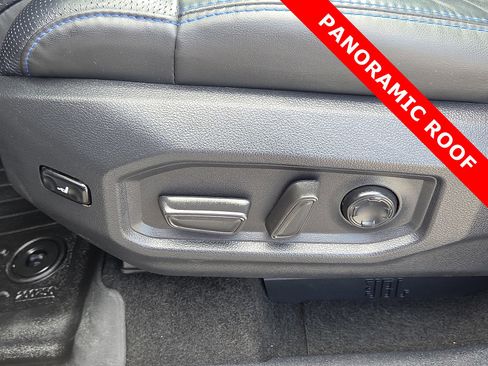 Used 2024 Toyota Tundra Platinum AWD/4WD image 14